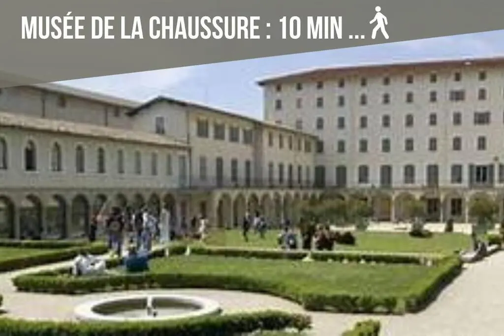 Apartment La Chaumiere, Centre Historique, Fibre, Ess, Rez-De-Chaussee, Bedinshop Romans-sur-Isère